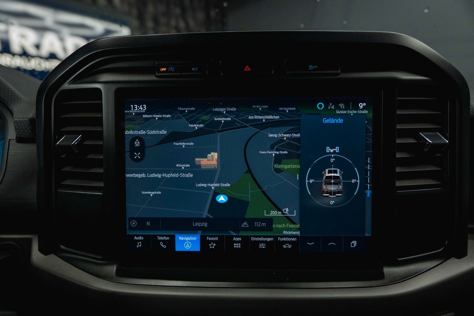 Fahrzeugabbildung Ford F150 5.0L V8 4x4 Offroad SuperCrew RAPTOR 19%