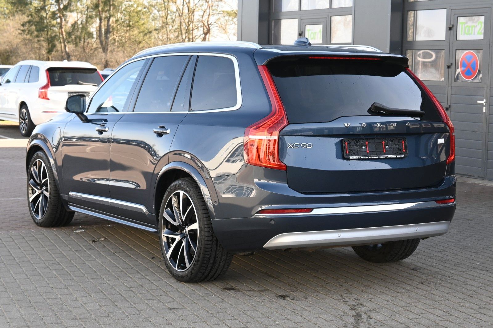 Fahrzeugabbildung Volvo XC90 T8 AWD Recharge Inscription*PANO*STHZ*B&W