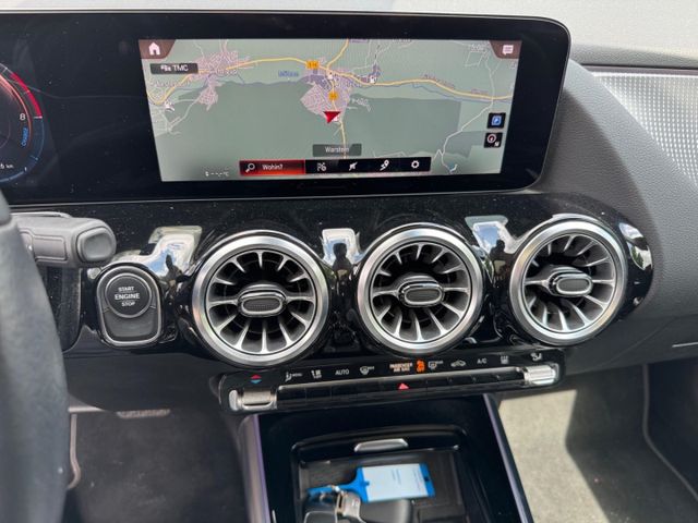 GLA 250 e Progressive Navi Panorama AHK Business