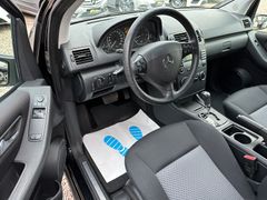 Fahrzeugabbildung Mercedes-Benz A 170 / 2. Hand Automatik Klimaanlage Tempomat