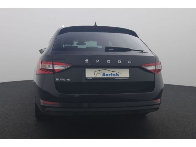 Fahrzeugabbildung SKODA Superb Combi Ambition LED ACC Navi DSG