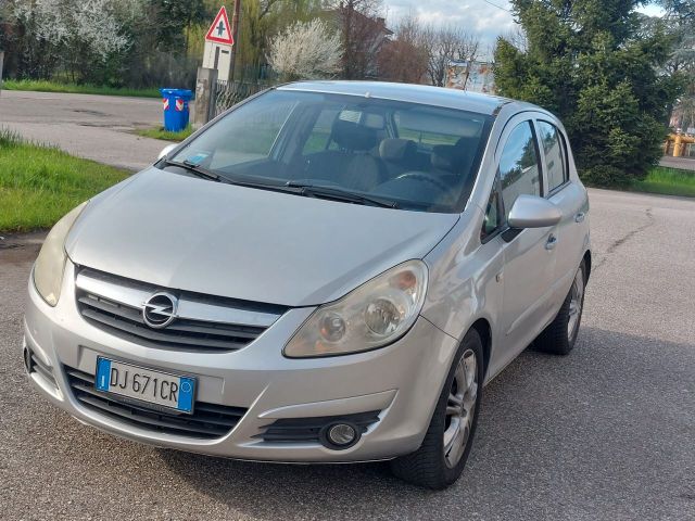 Opel Corsa 1.2 5 porte Easytronic Cosmo