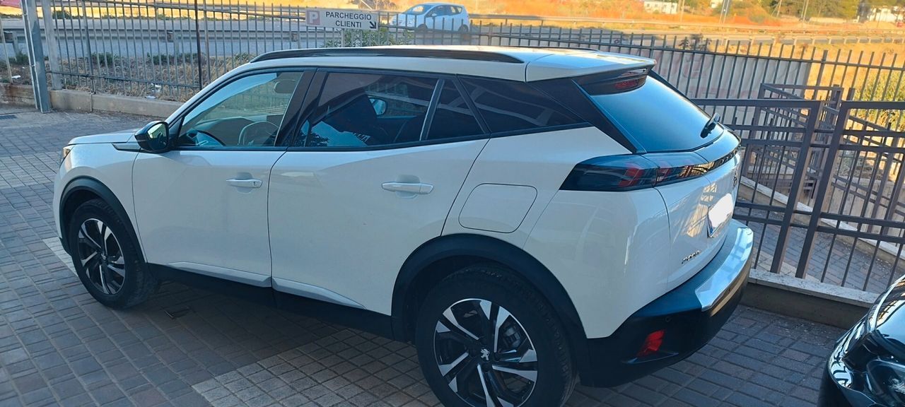 Peugeot 2008 BlueHDi 130 S&S EAT8 Allure Pack imagem 3