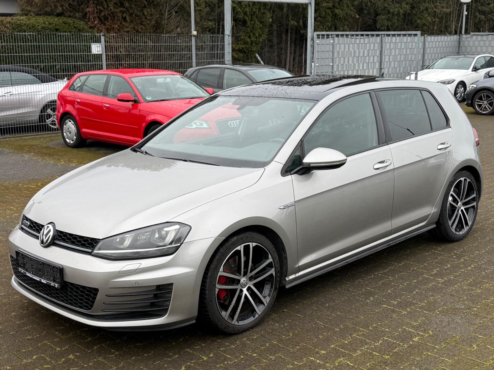 Volkswagen Golf VII 2.0TDI GTD BMT Panoram Kam Sport-Sound