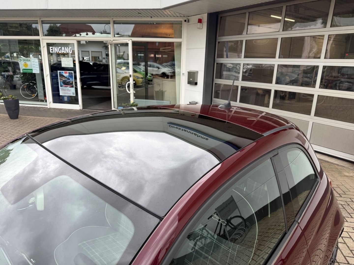 Fahrzeugabbildung Fiat 500 Lounge Pano CarPlay Temp PDC ALU BT Berganfa