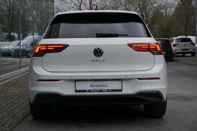 Golf VIII 1.5TSI Life PANO LED AHK 17 ALU WINTER