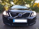Volvo XC60*D5*SUV*AWD*AHK - Volvo XC60 aus 2011
