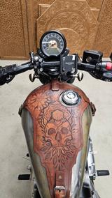 Triumph Bonneville Bobber  - TRIUMPH BONNEVILLE