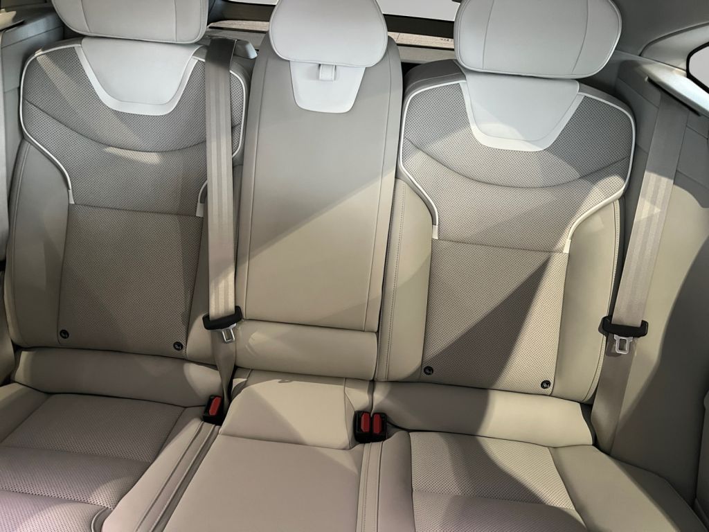 VOLVO ES90 Single Motor Ultra,Bowers &W,22 Zoll,Pilot VOLVO ES90 Single Motor Ultra,Bowers &W,22 Zoll,Pilot