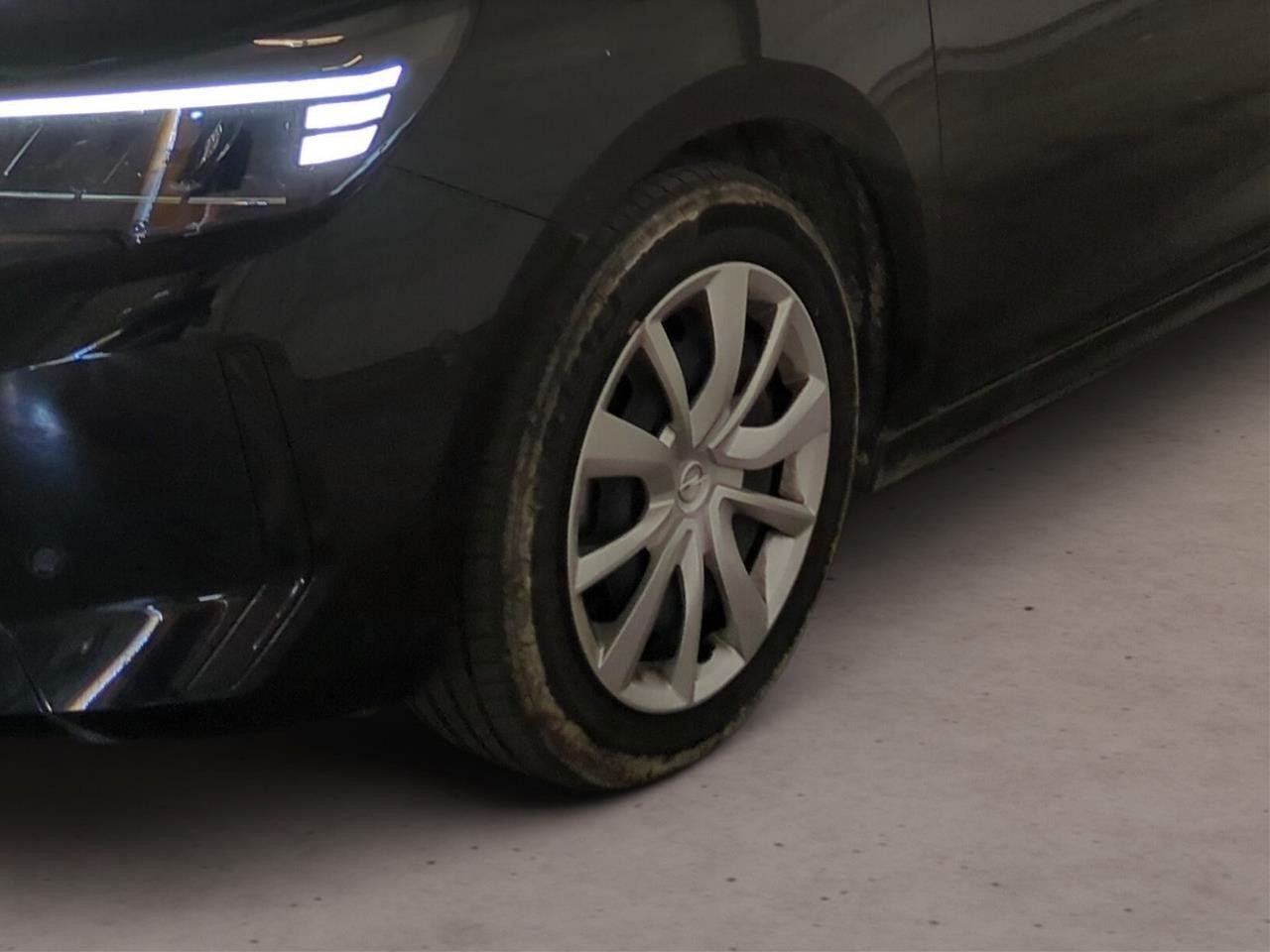 Fahrzeugabbildung Opel Corsa F 1.2 FACELIFT NAVI/LED/KAMERA/VIRTU./DAB+
