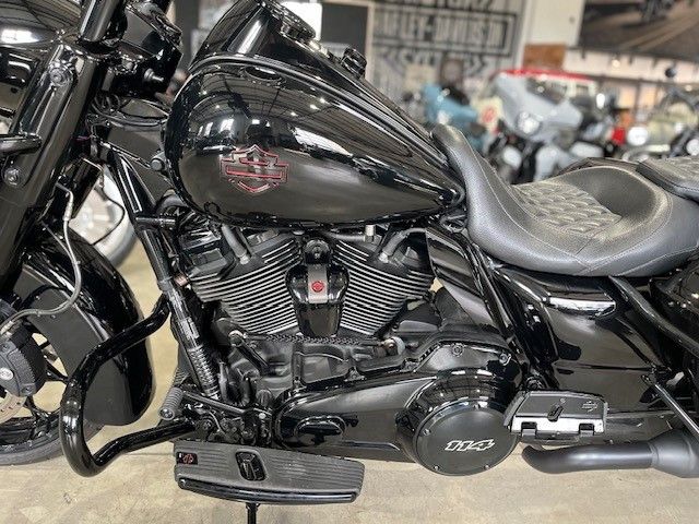 Fahrzeugabbildung Harley-Davidson FLHRXS Road King Spezial