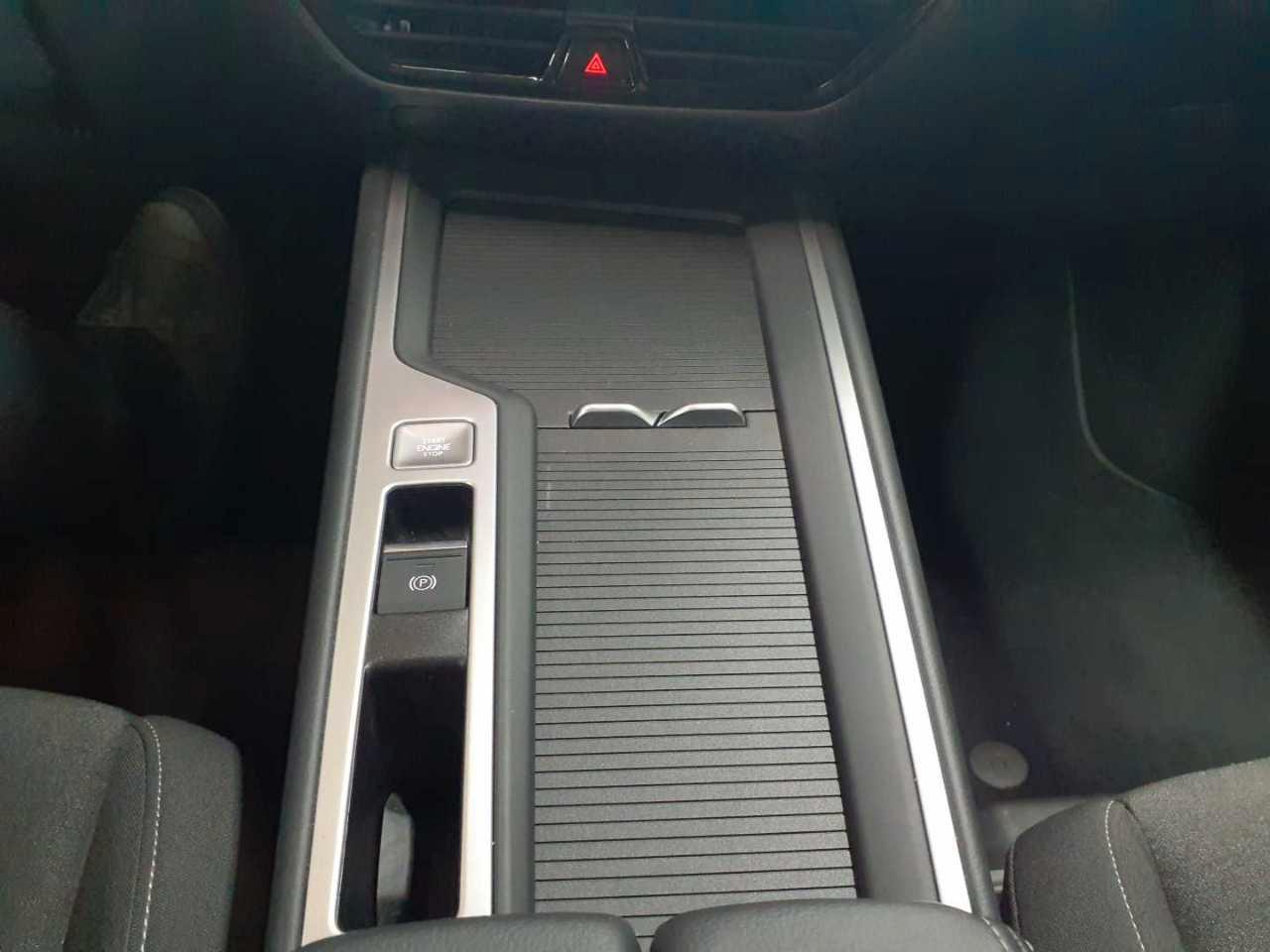 Volkswagen Passat 1.5 e-TSI OPF DSG KAM, миниатюра 10