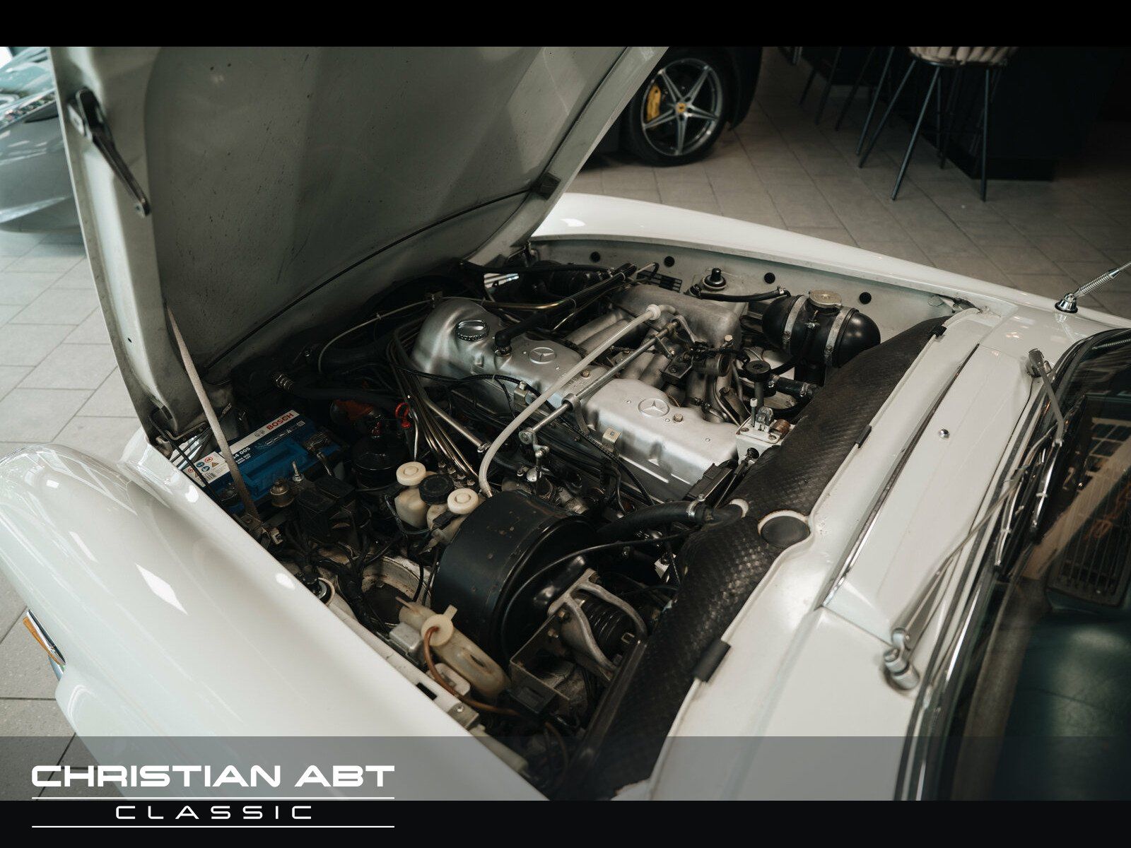 Fahrzeugabbildung Mercedes-Benz SL 280 Pagode * dt. Achse * Motorüberholung