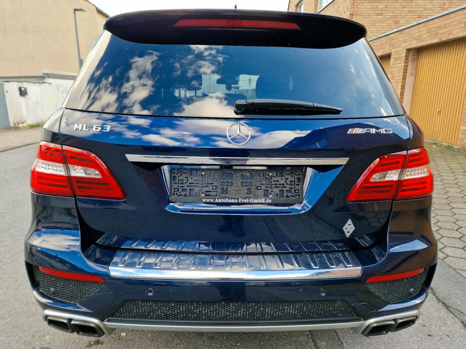 Mercedes-Benz ML 63 AMG ML Premium/Lückenlos Checkheftgepflegt