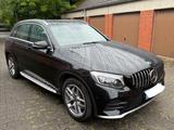 Mercedes-Benz GLC 350 d 4MATIC*Leder*AHK*Standh*AMG-LiNE*Pano  - Mercedes-Benz GLC 350: Privatanbieter