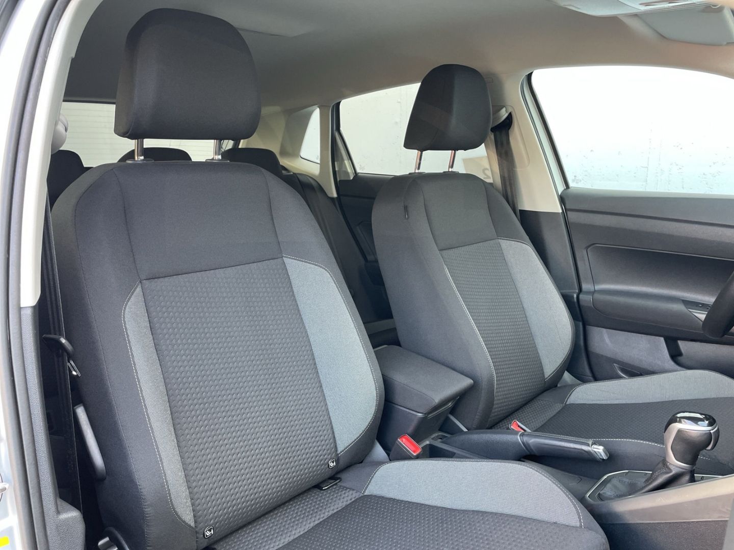 Polo 1.0 TSI DSG Active Kamera/Keyless/Navi/LED/