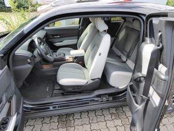 Mazda MX-30 e-SKYACTIV Bose Sound System