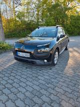 Citroën C4 Cactus PureTech e-THP 110 Live Live - Citroën C4 Cactus von privat