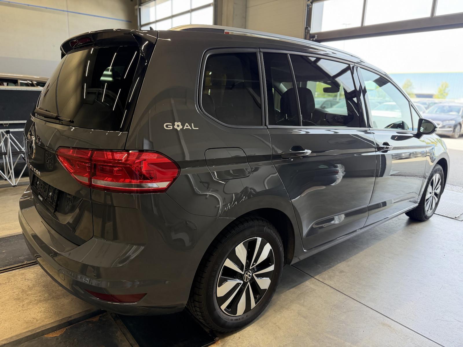 Volkswagen Touran 1.5TSI DSG Goal 7 Sitze NAVI Heckkl.el., миниатюра 5