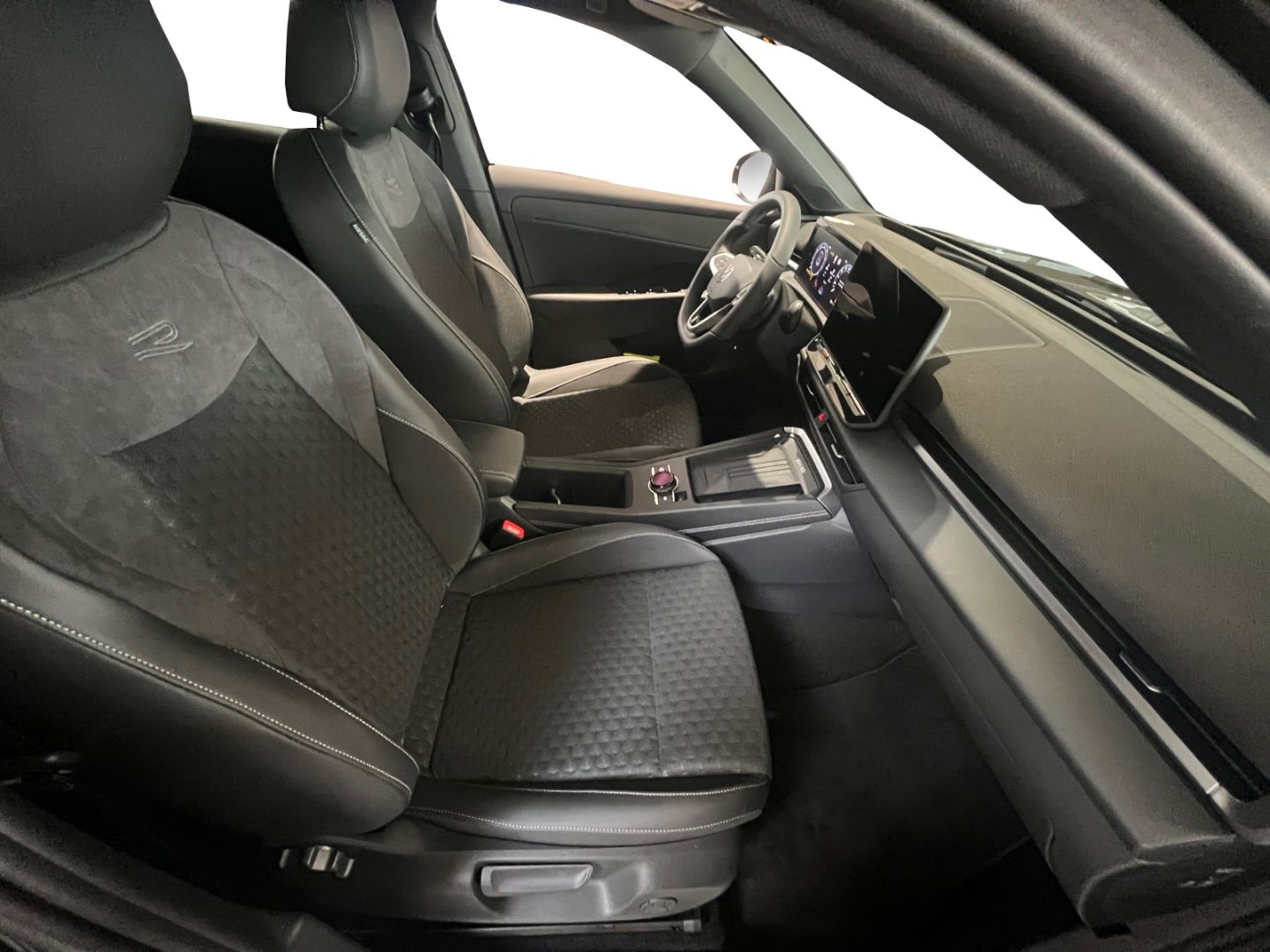 Volkswagen T-Roc - Bild 15