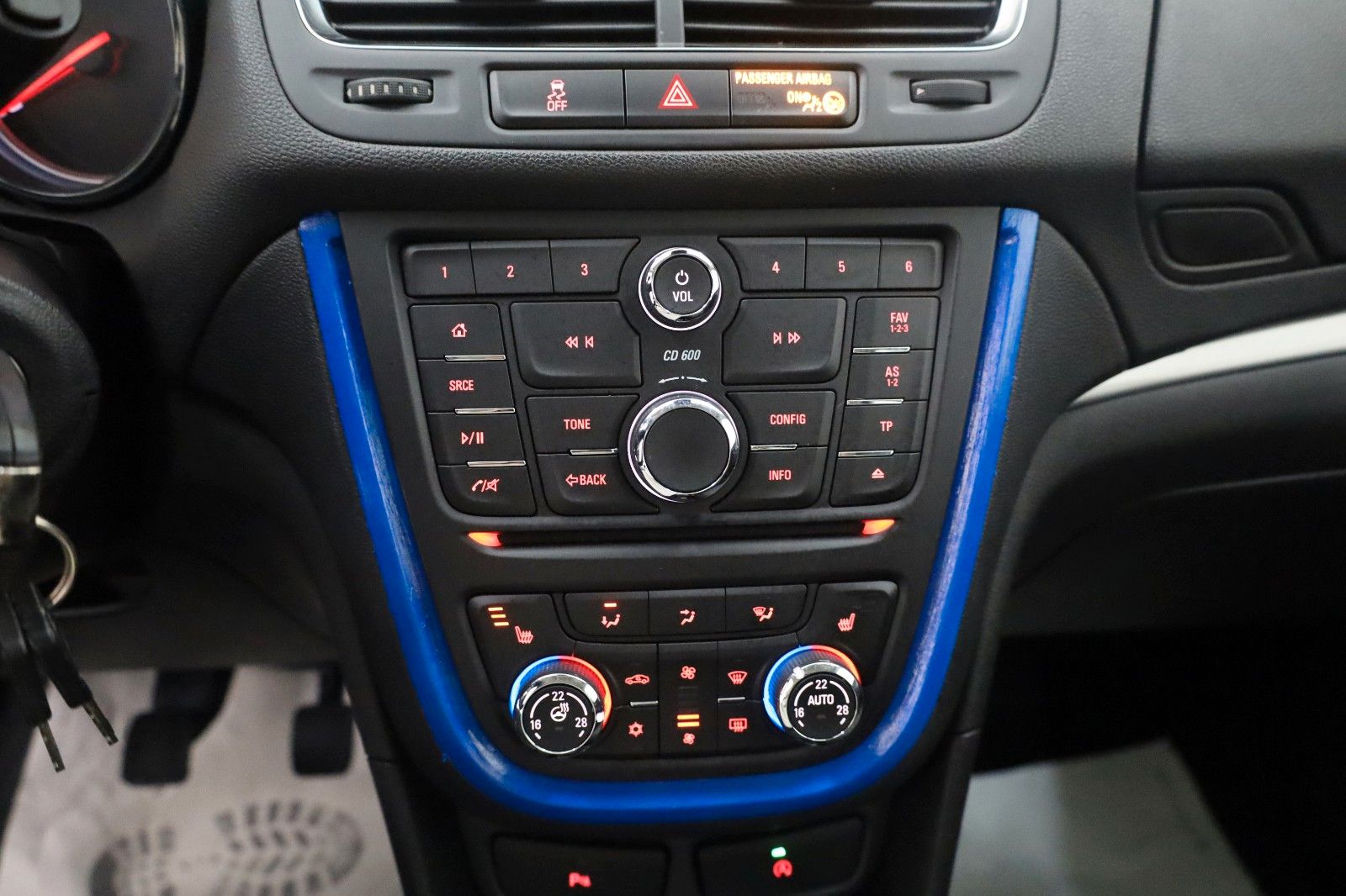 Fahrzeugabbildung Opel Mokka Edition ecoFlex,SH,Kamera,8fach bereift