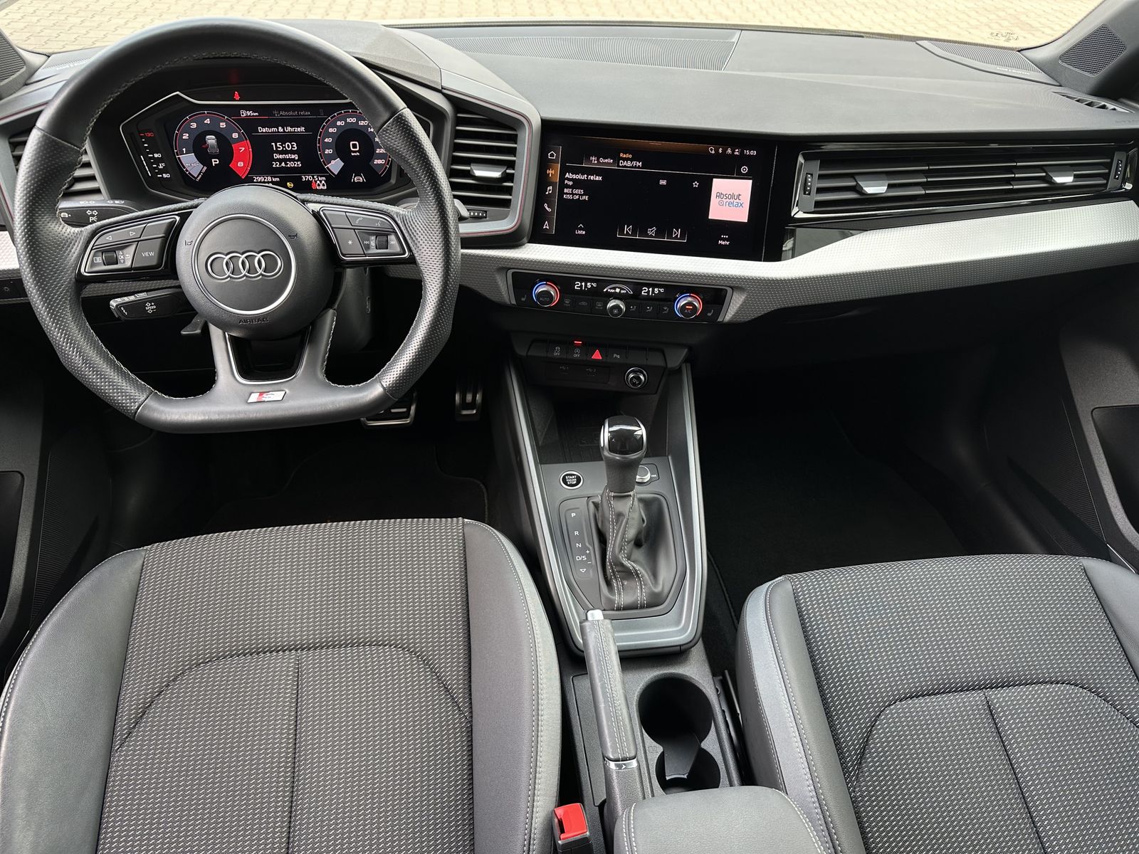 Fahrzeugabbildung Audi A1 35 TFSI S-Line Aut. NAV+LED+KAMERA+DIGDISPLAY