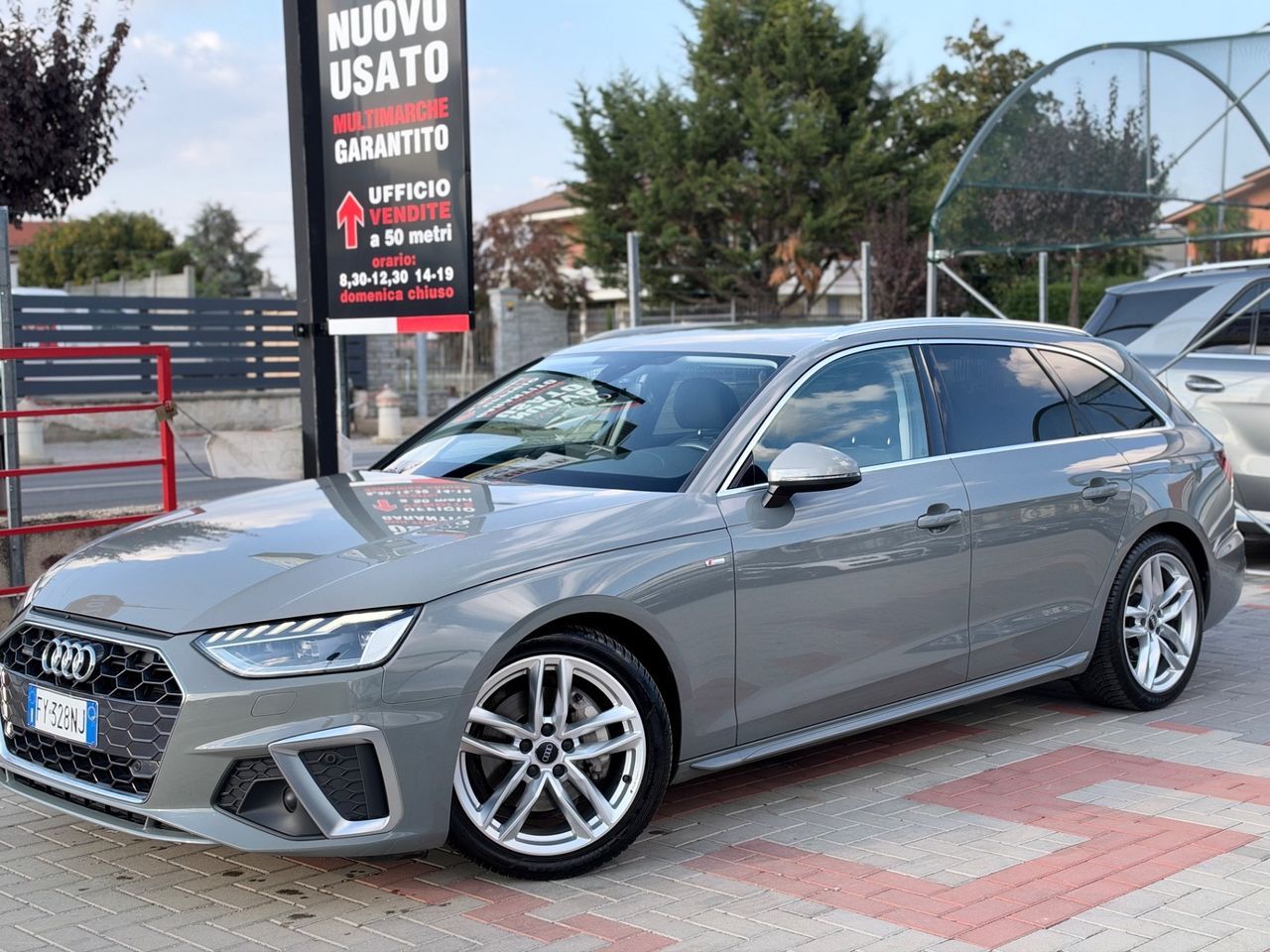 Audi A4 Avant 40 TDI 190CV quattro S-LINE imagem 2