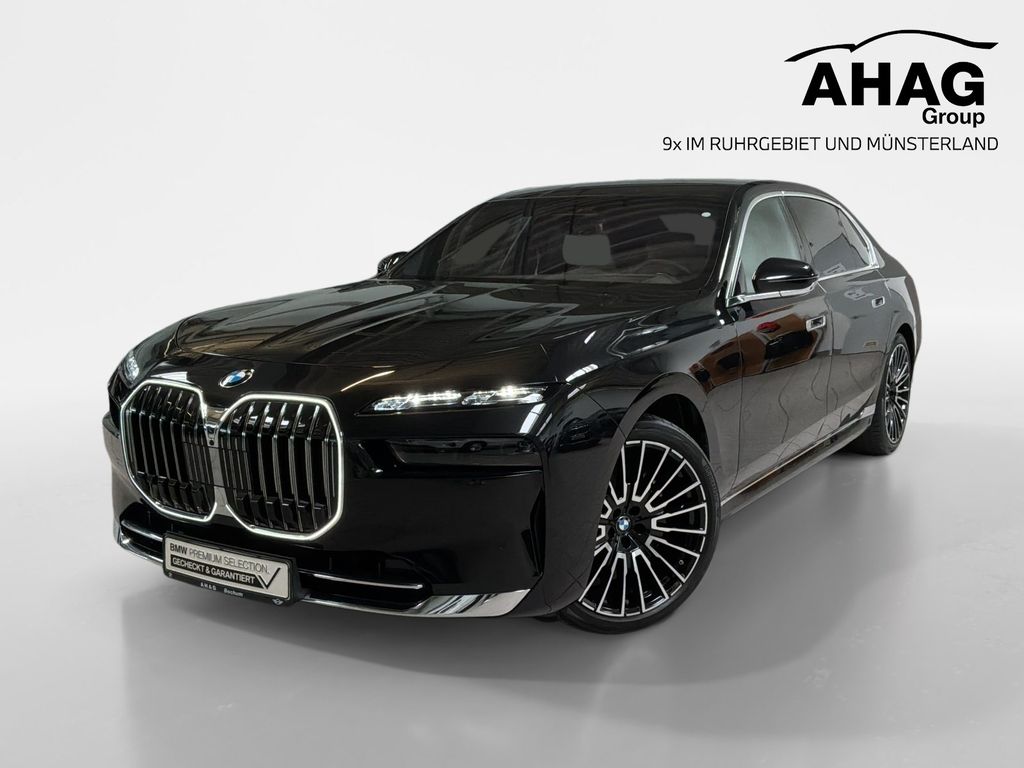 Image of BMW 740