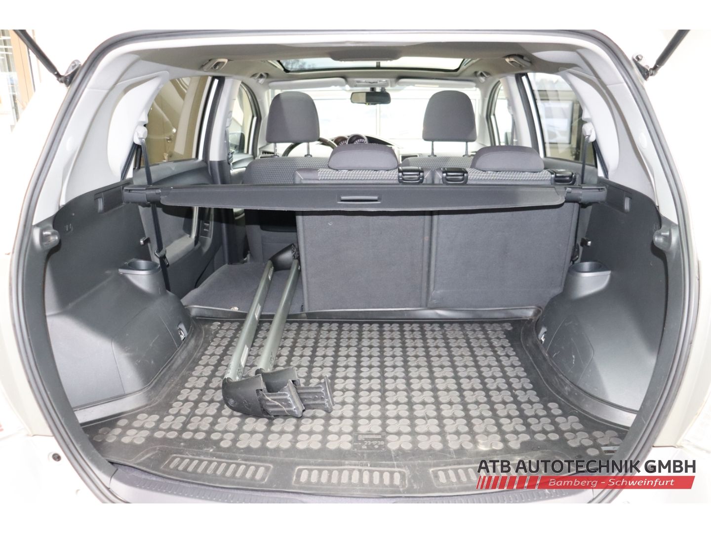 Fahrzeugabbildung Toyota Verso 1.8l Multidrive S Skyview Edition 5-Sitzer