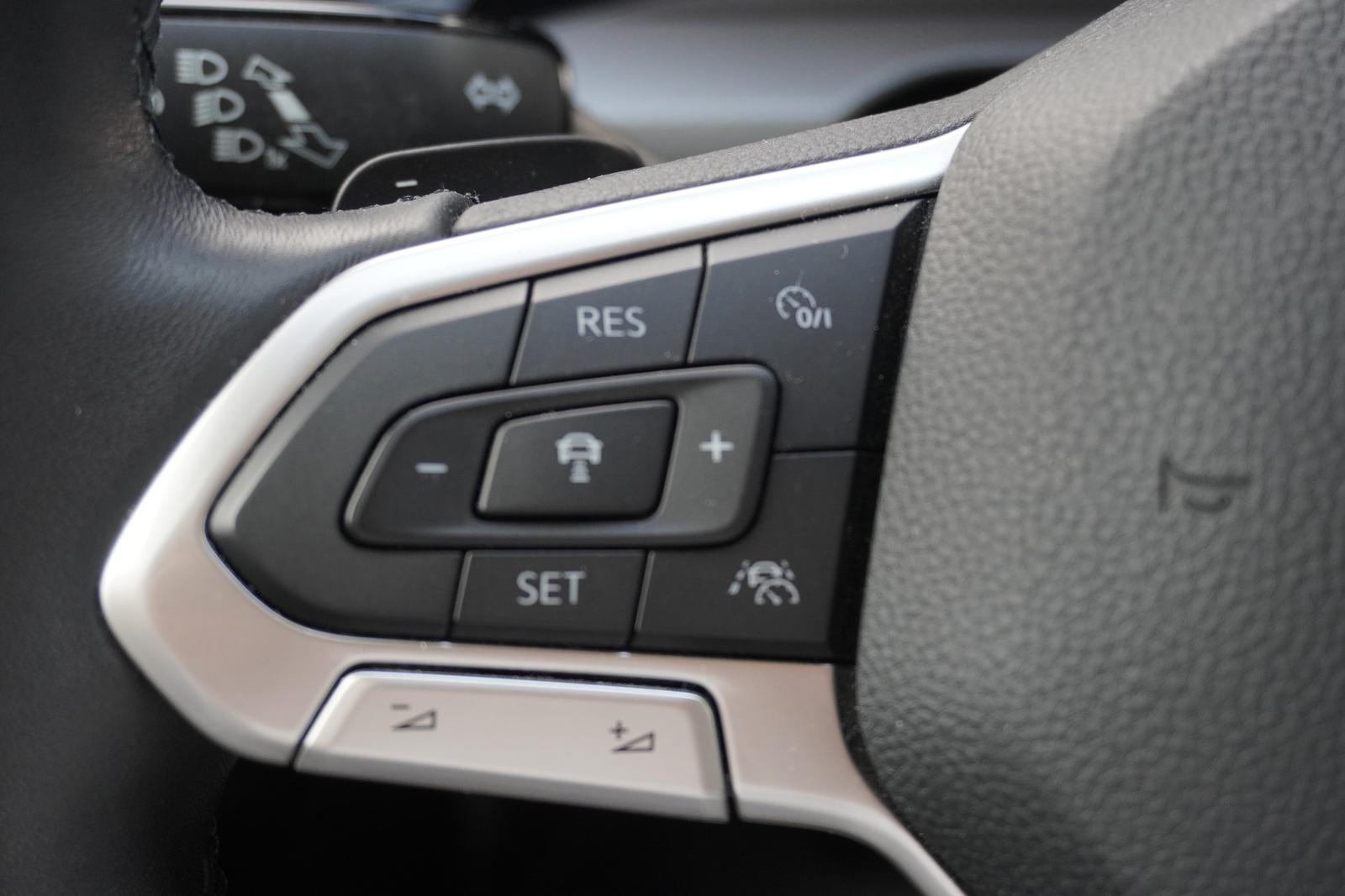 Volkswagen Golf VIII Active eTSI LED Navi AHK Touchscreen, миниатюра 15