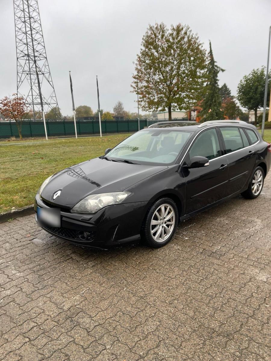 Renault Laguna 2010 — photo 8