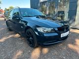 BMW 325 3 Touring 325i xDrive*Automatik*Navi*PDC* - BMW 325 in Bremen