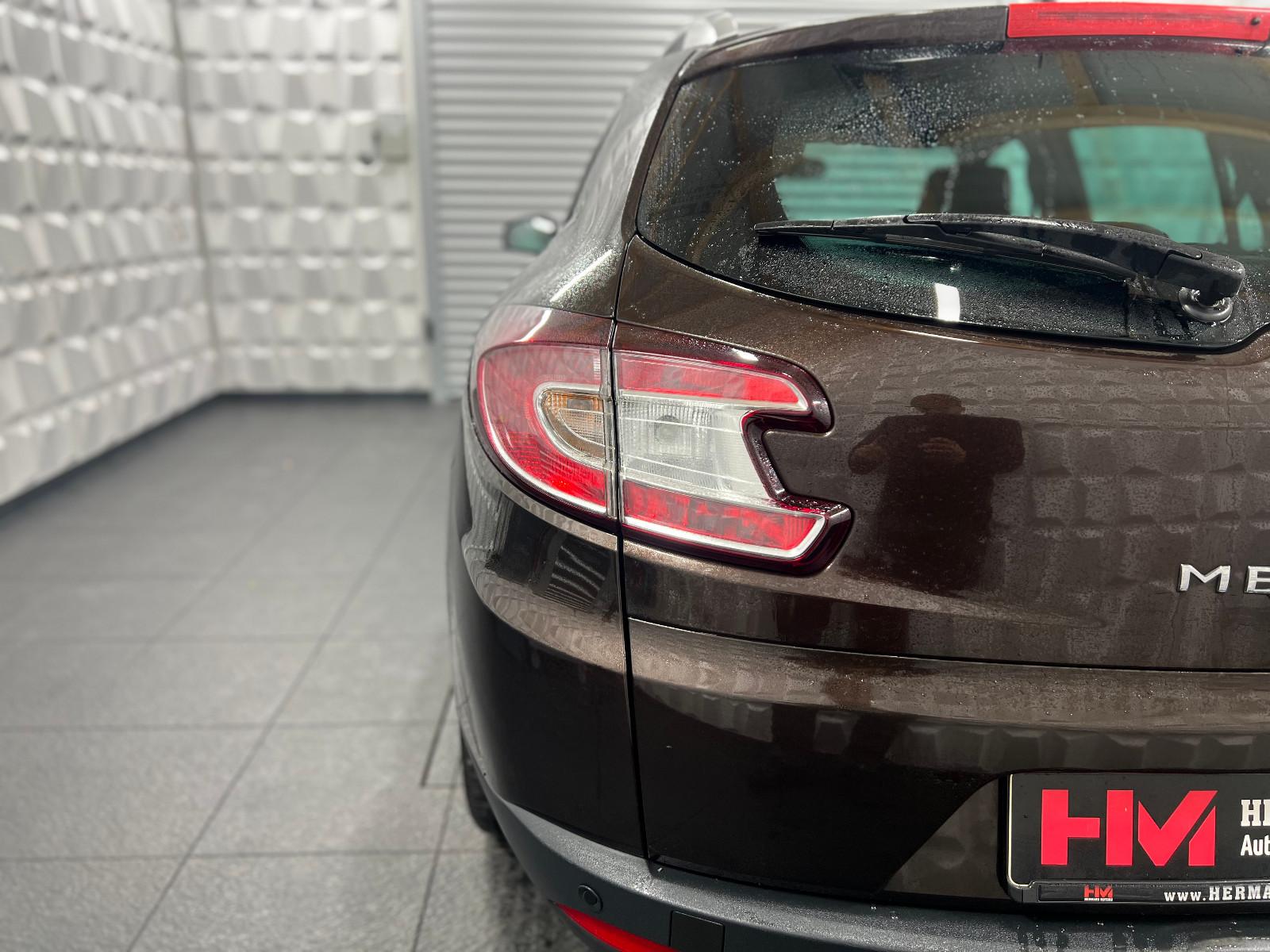 Renault Megane 2015 — photo 28