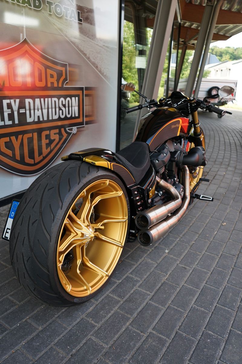 Fahrzeugabbildung Harley-Davidson Softail Breakout 114 Thunderbike Umbau GP-Z