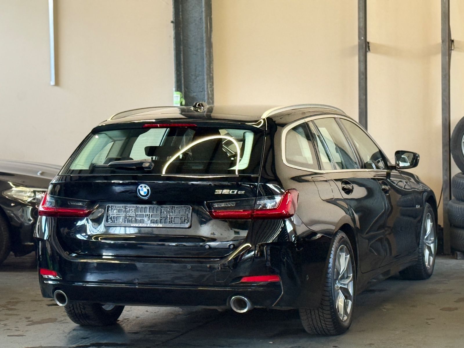 BMW 320 Touring Whitescreen/LED/Neues Model foto 7