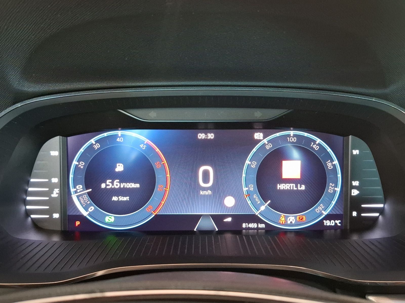 Fahrzeugabbildung SKODA Octavia Combi TDI First-Edition DSG Standhzg. LE