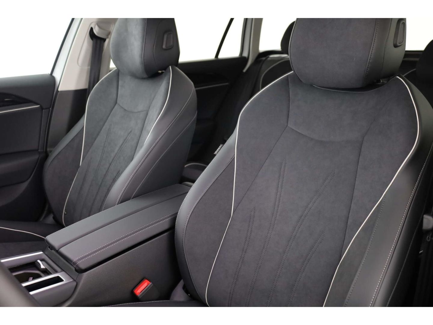 Volkswagen Passat - Bild 11