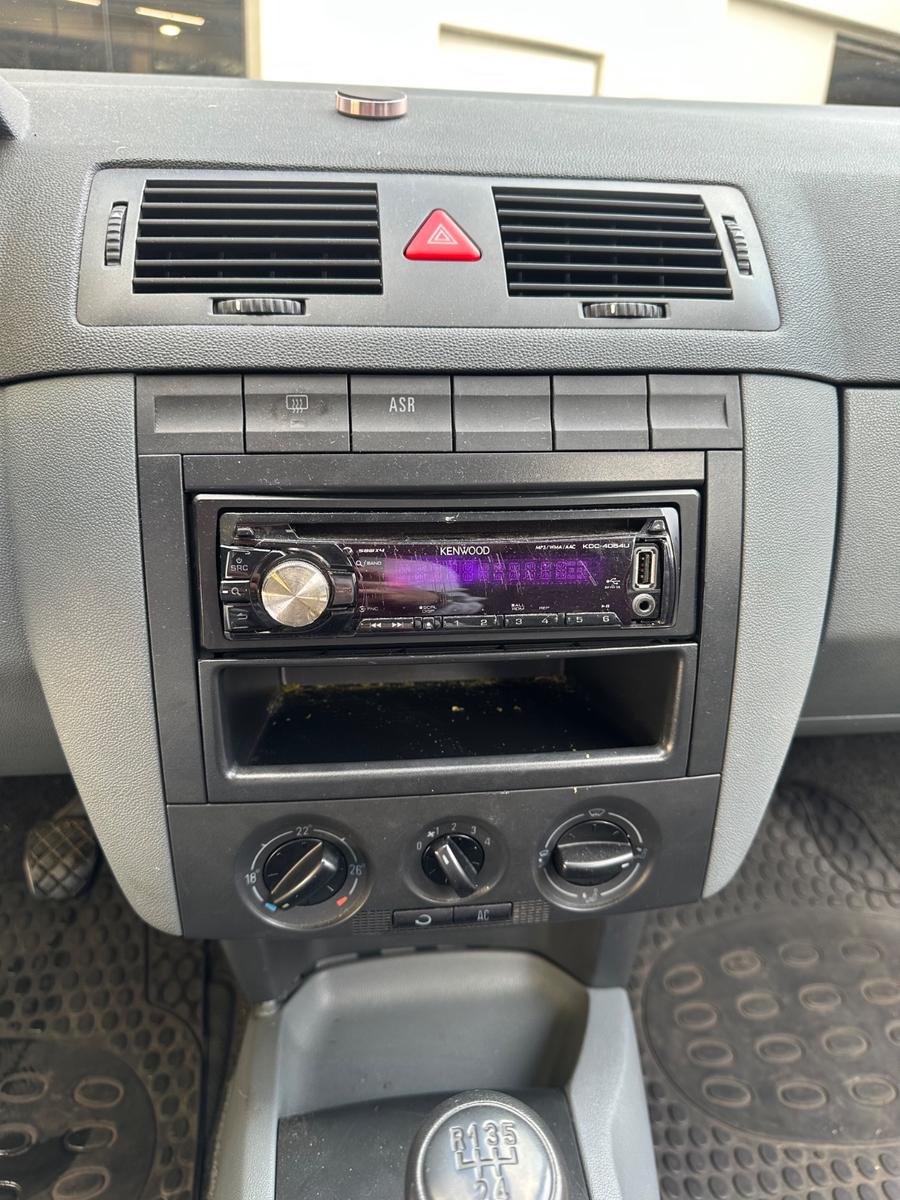Skoda Fabia 2004 — photo 15