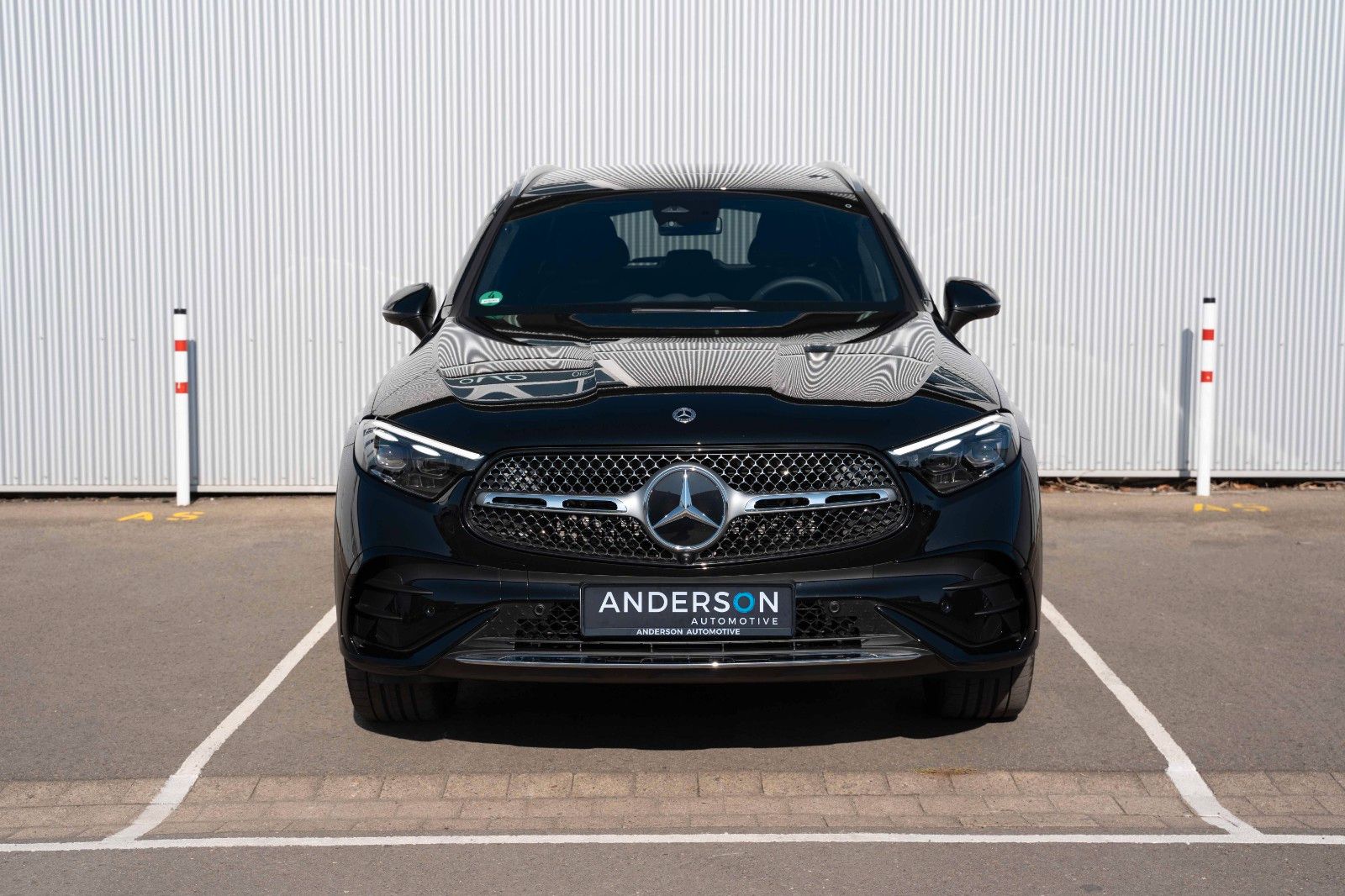 Fahrzeugabbildung Mercedes-Benz GLC 220D AMG PREM. 4MATIC BURM MBUX 20" 1.HD AHK