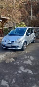 Renault Night and Day - gebrauchte Renault Modus aus dem Jahr 2011