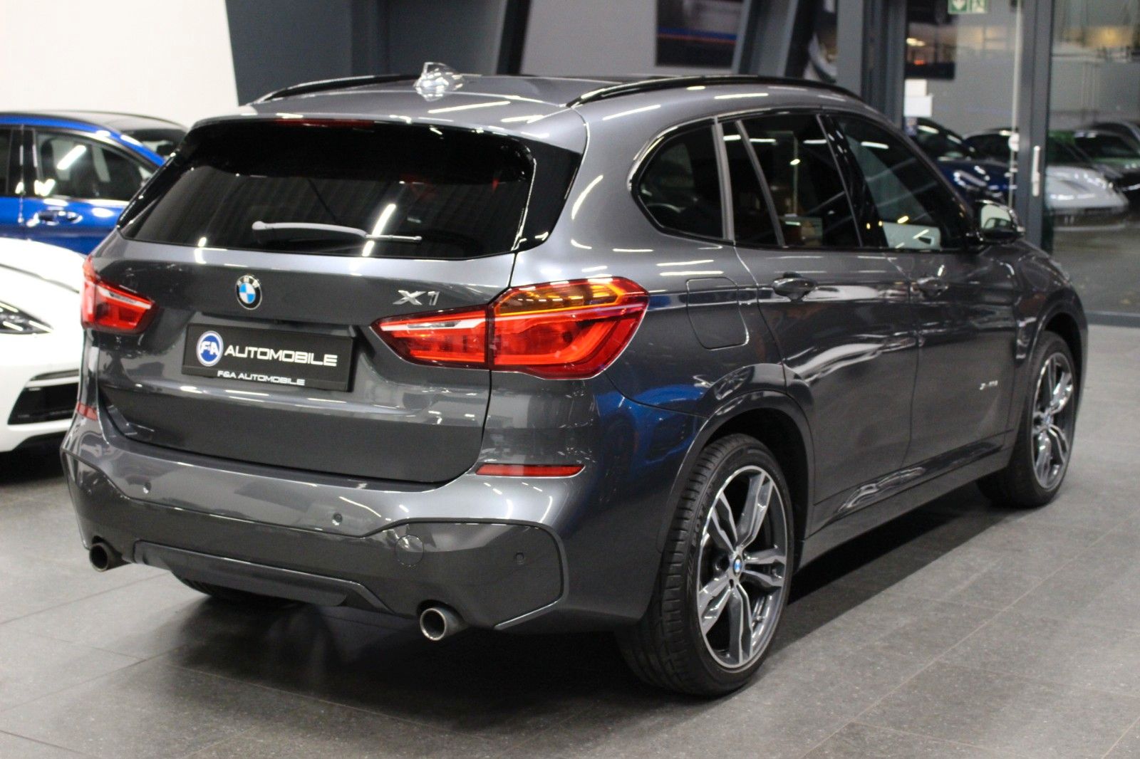 Fahrzeugabbildung BMW X1 xDrive 25 i M Sport Pano*HUD*Kamera*AHK