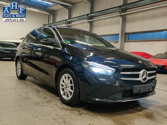 Mercedes-Benz B 200 d 8G NAVI-PREMIUM LED R-KAM SHZG