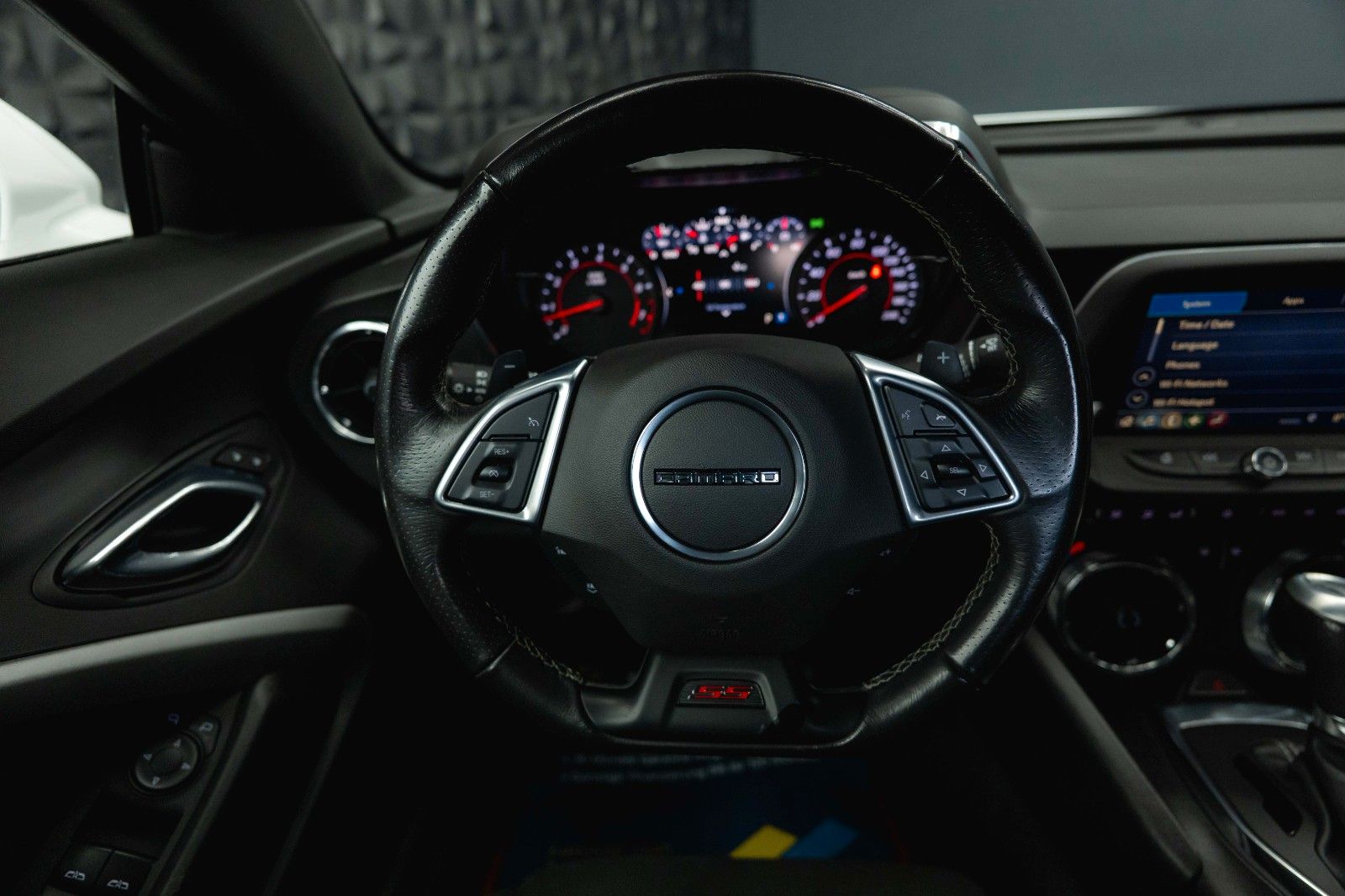 Fahrzeugabbildung Chevrolet Camaro 6.2 SS Coupe RS Performance *CarPlay*LED*