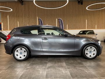 BMW 120 Baureihe 1 Lim. 120d *1.HAND*KLIMA*PDC*SZHZ*