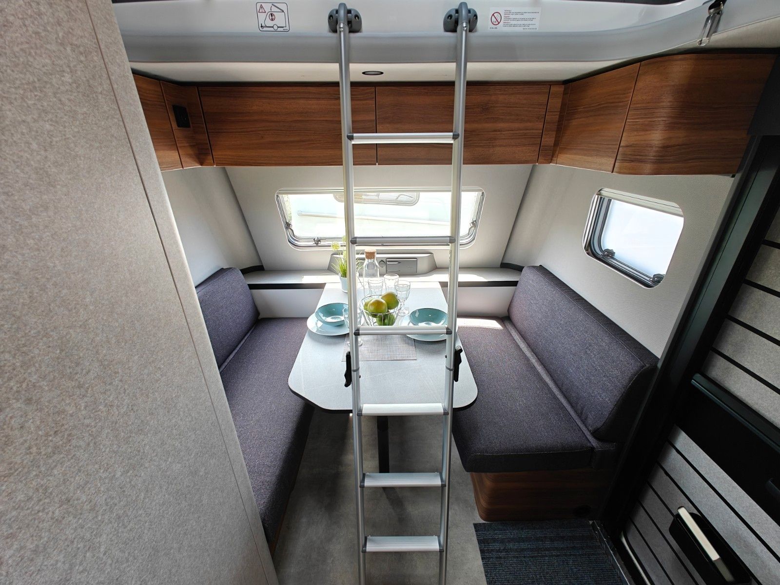 Fahrzeugabbildung HYMER / ERIBA / HYMERCAR Feeling 425 2026