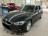 BMW 318i Lim.ousine Aut. LED NAVI DE FZG - BMW: F