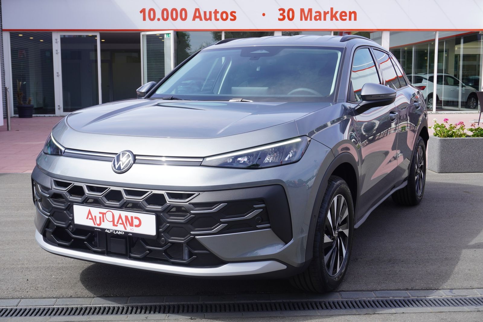 Volkswagen T-Roc 1.5 eTSI DSG n.Modell LED ACC Kamera AHK