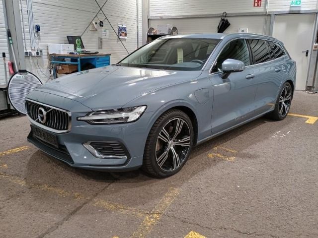 Volvo V60 Recharge T6 AWD Plus Bright 19'' AHK ACC Har