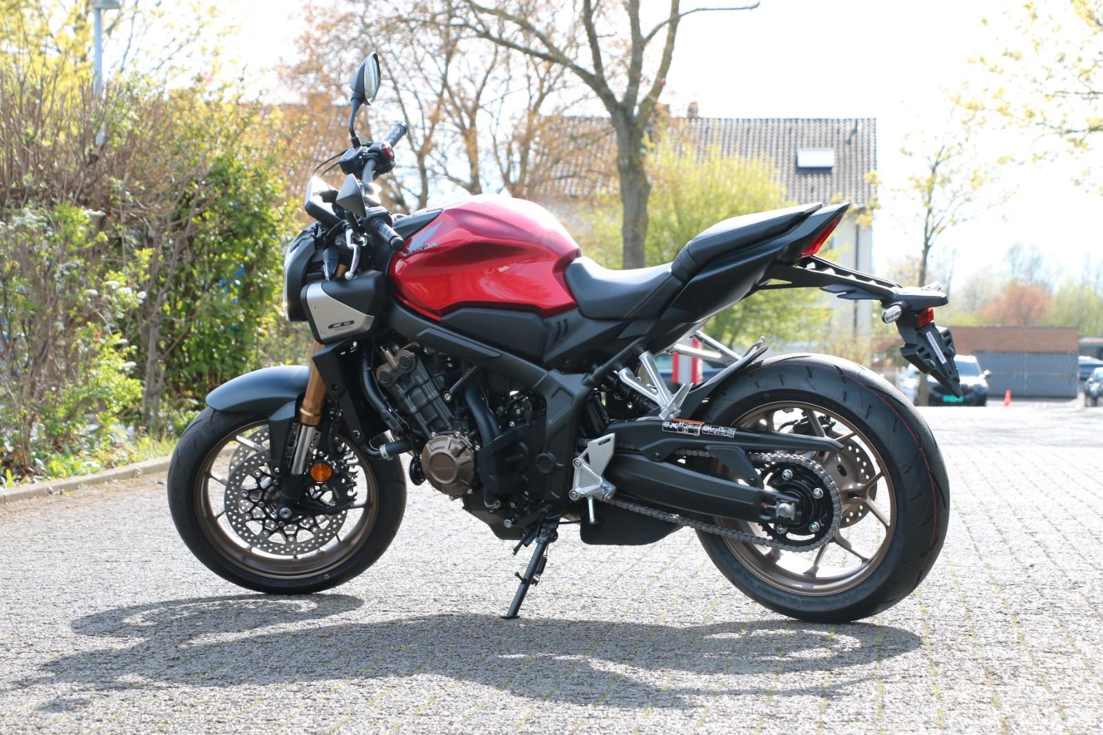 Honda CB650R mit Tageszulassung