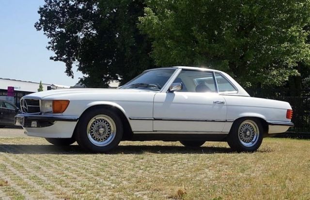 Mercedes-Benz SL500 R107 W107